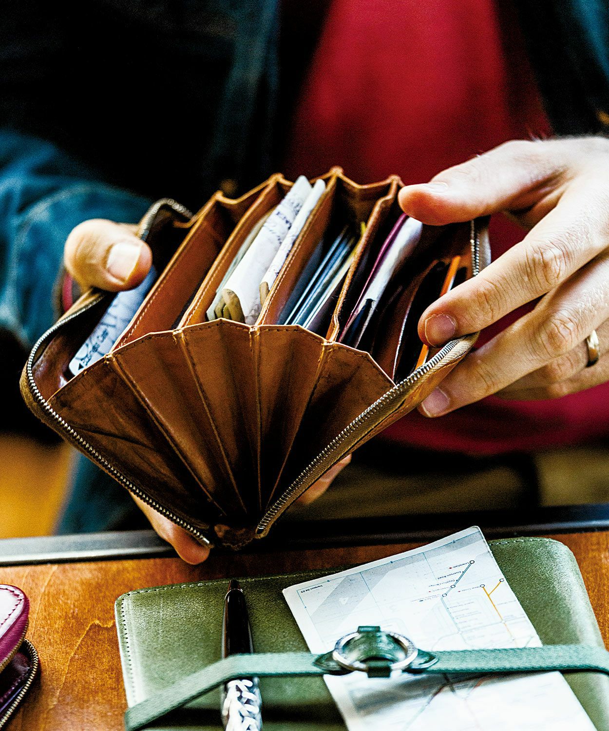 ジャバラ式財布(5室タイプ) 全6色 | BRITISH MADE