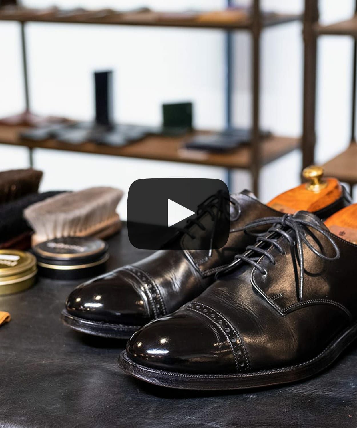 有料配信］プロの靴磨き職人による靴磨きを伝授。 ｜ How to Shoeshine