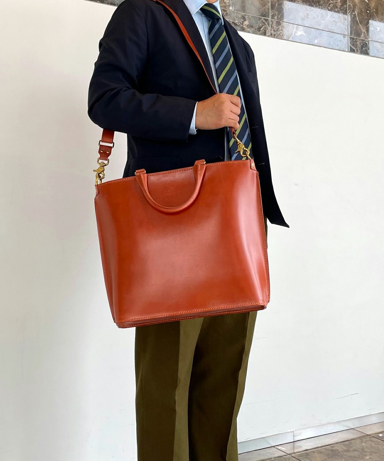 ジップショルダートートバッグ TALL 全3色 | BRITISH MADE