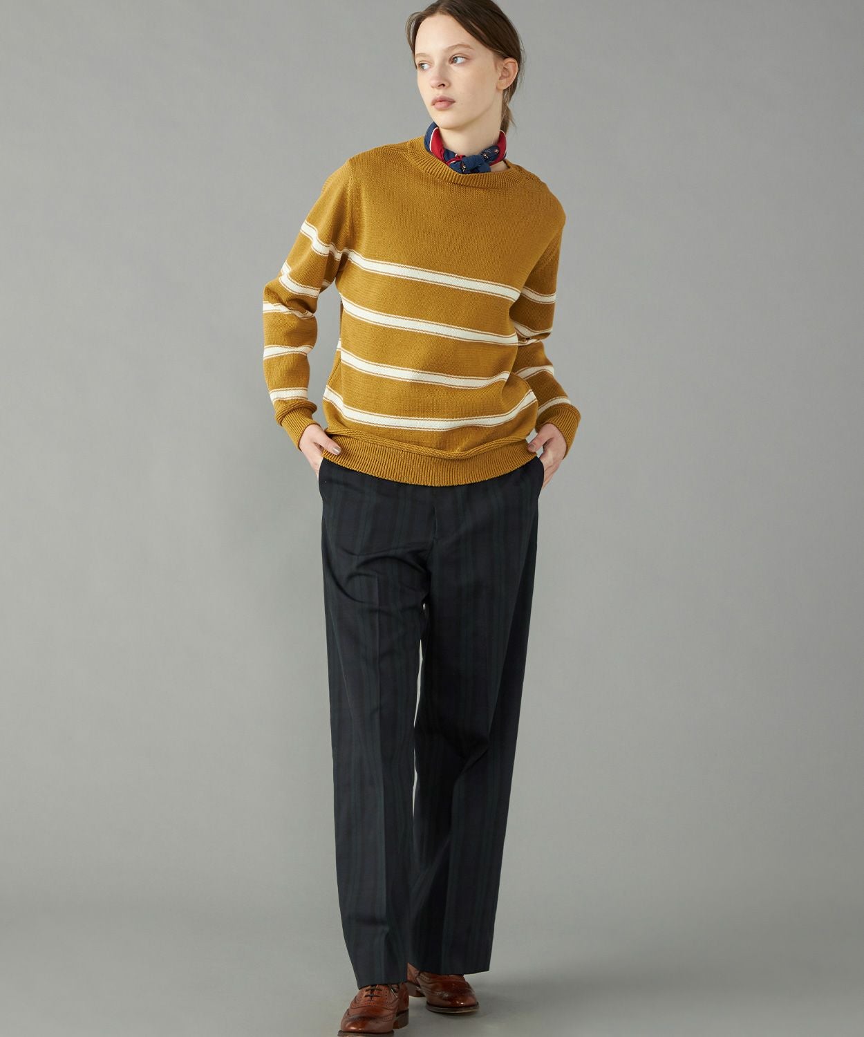 macalastair クルーネックセーター unisex 36 暖かく快適な冬を約束する、スコットランド製デイリーニット｜マカ