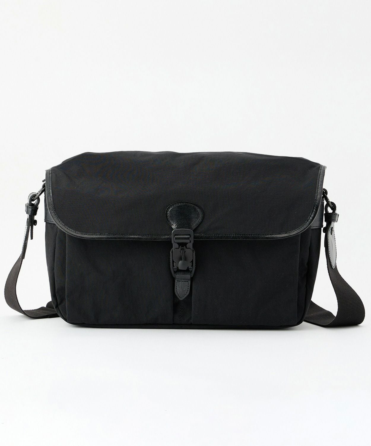 職人のオーダーメイド製カメラバッグ Leather Camera Bags Manufacturer | Custom OEM & Wholesale