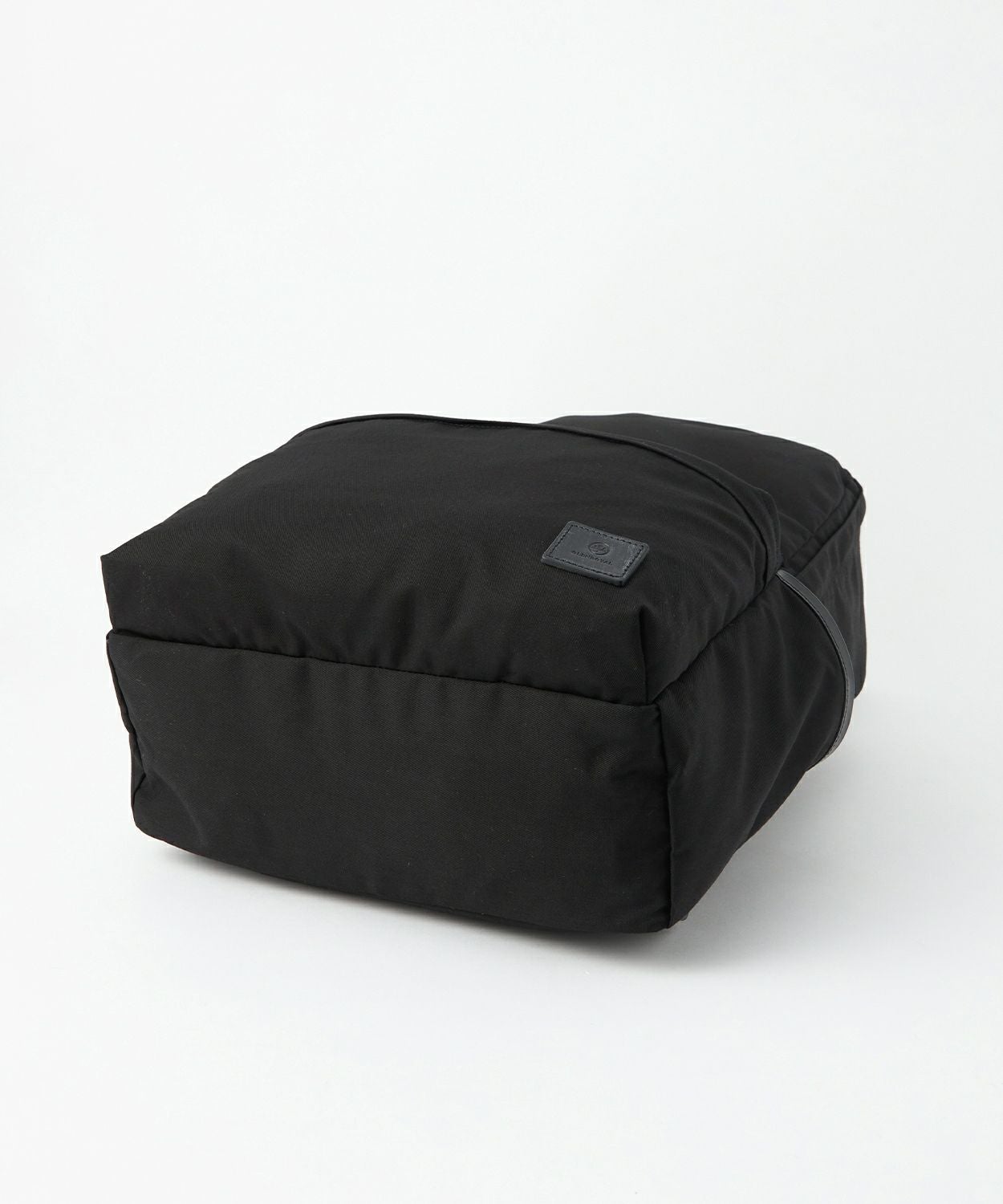 ラウンドデイパック(ブリティッシュツイル) 全2色 | BRITISH MADE