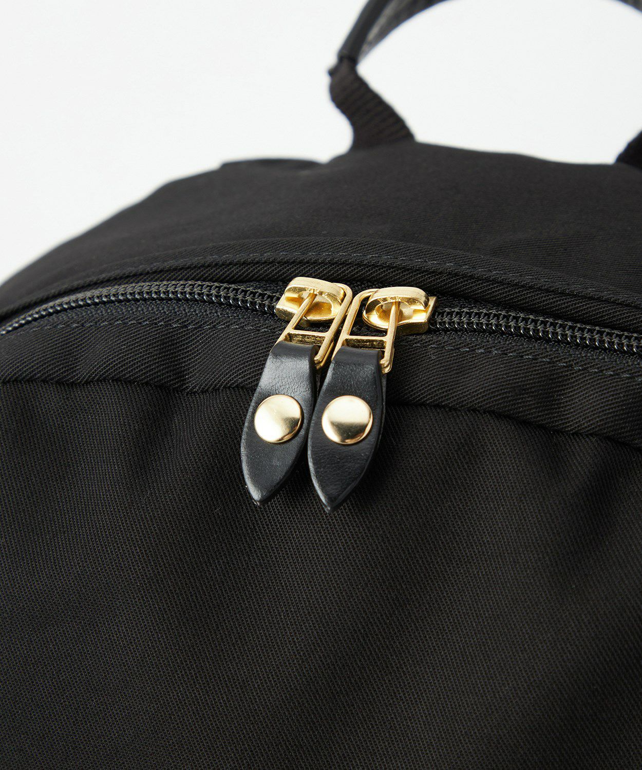 ラウンドデイパック(ブリティッシュツイル) 全2色 | BRITISH MADE