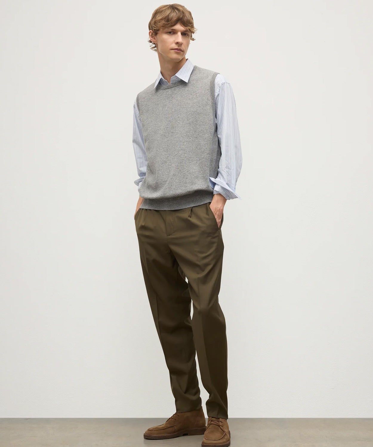 クルーネックノースリーブニット(カシミヤ)(MEN) 全2色 | BRITISH MADE